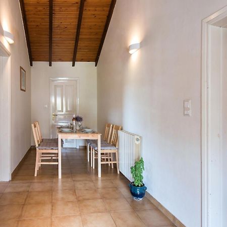 The Roof Family Apartment Alepou Екстер'єр фото