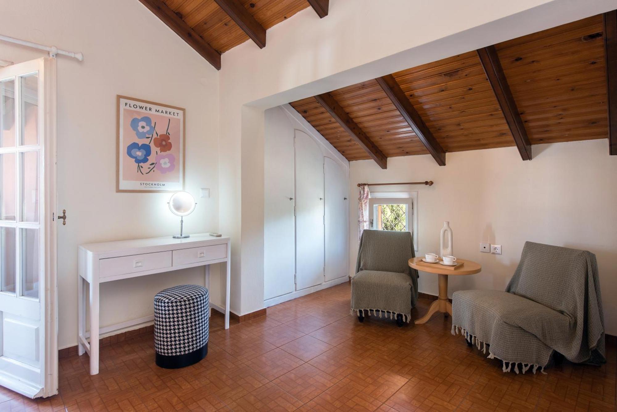 The Roof Family Apartment Alepou Екстер'єр фото