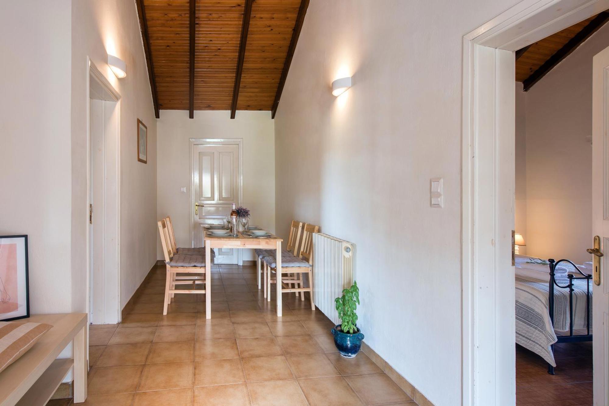 The Roof Family Apartment Alepou Екстер'єр фото