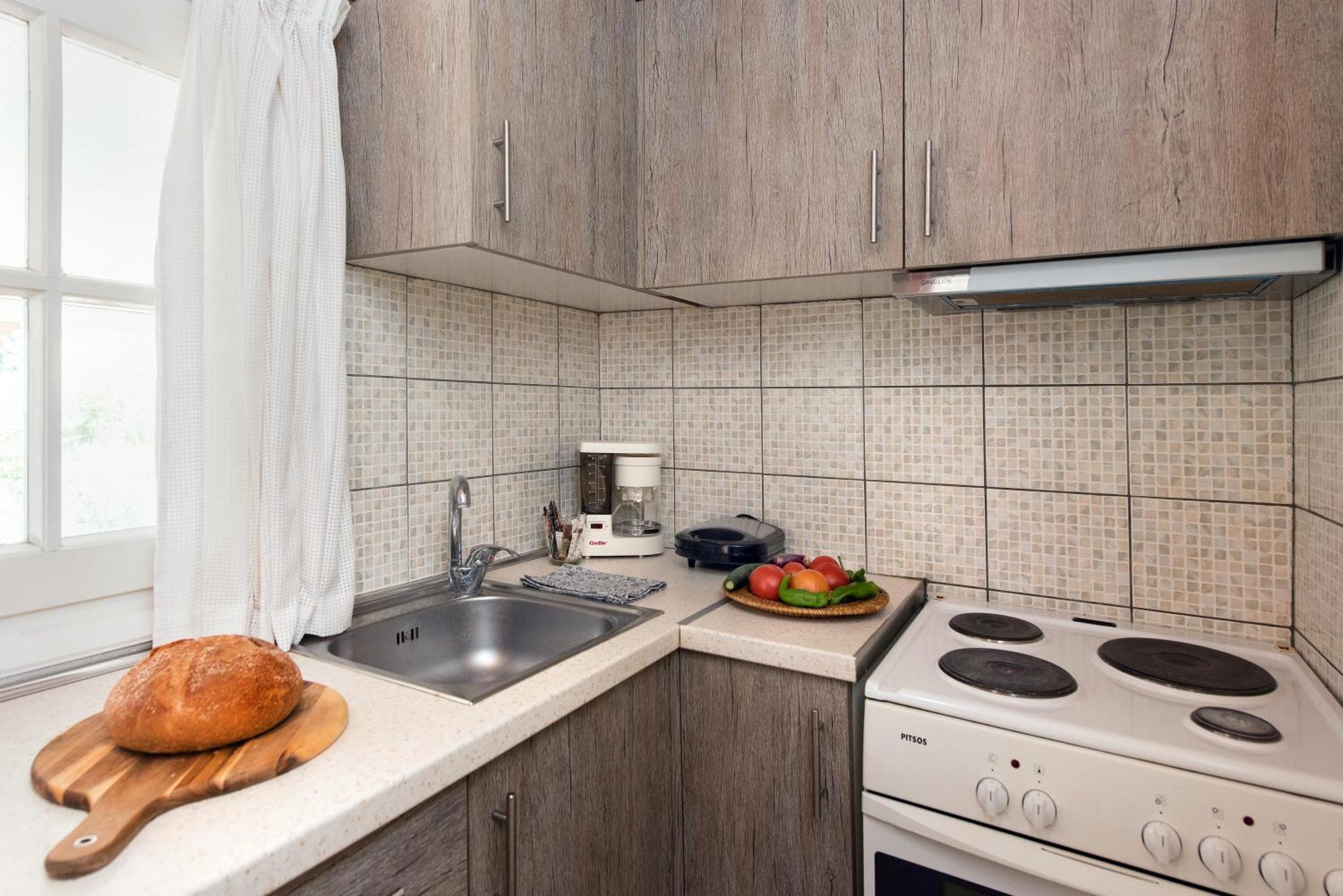The Roof Family Apartment Alepou Екстер'єр фото